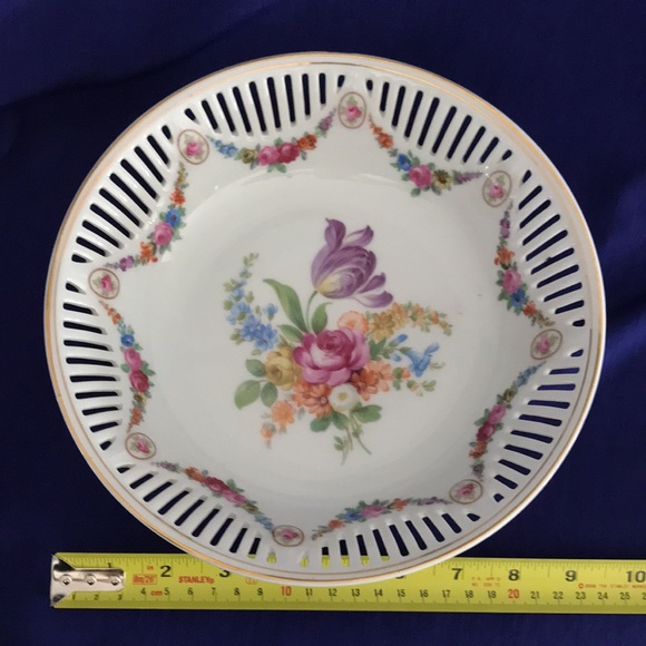 Vintage Bavaria Dresden Flowers Reticulated Pierced Round Serving Bowl - Picture 9 of 10